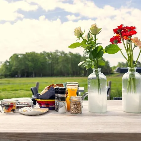 Hotel De Hazelaar 3*