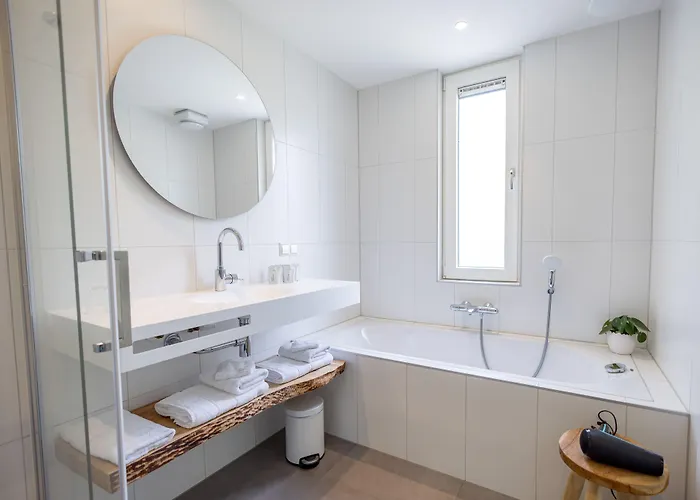 Hotel De Hazelaar 3*